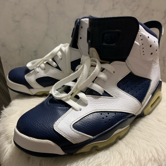 Jordan’s - Picture 1 of 4